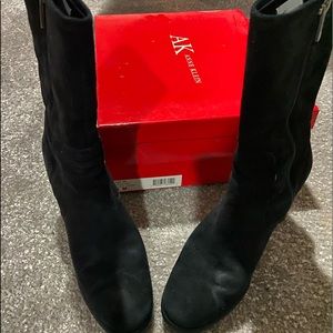 Anne Klein black suede boots size 8